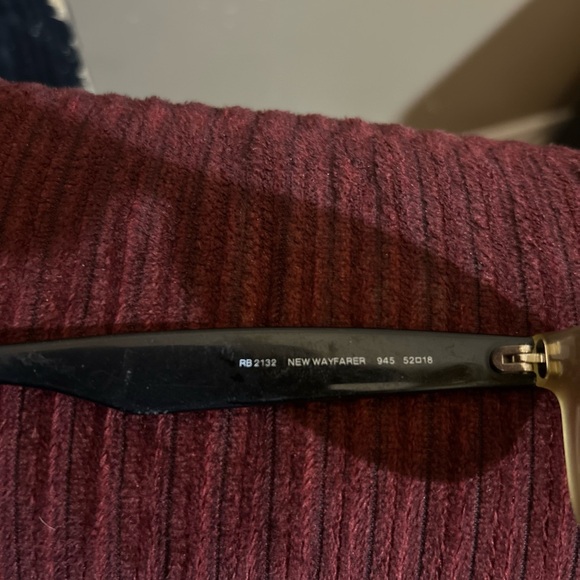 honey brown polorised ray ban sun glasses - Picture 10 of 11